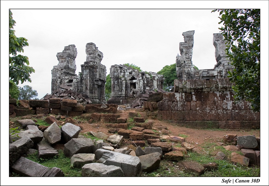 2006 - 07 - Temple angkor - Phnom Bok 01